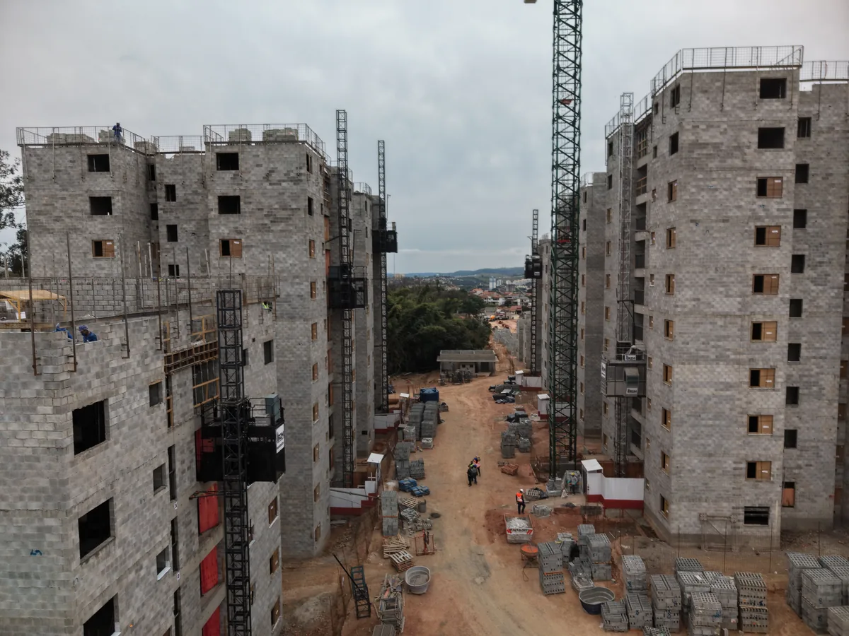 Vista aérea do canteiro atendido por equipamentos da R2M
